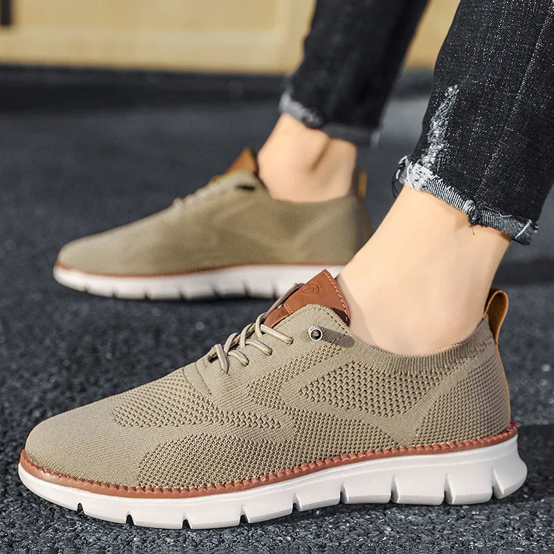 2023 New Fashion Men's Fly Woven Mesh Casual Shoes Trend Simple Solid Color Breathable Lightweight Sports All-match Shoes